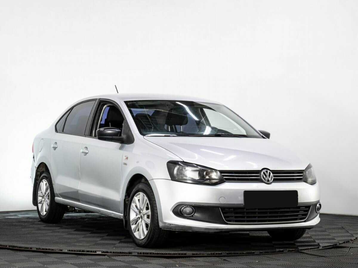 Volkswagen Polo б/у, 2013, Автоматическая. Фото: #2