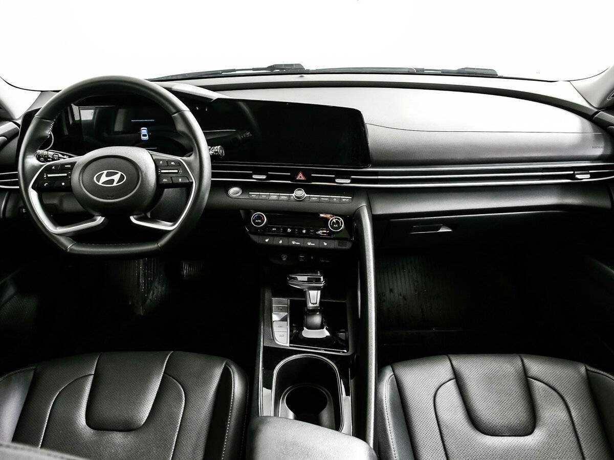 Hyundai Elantra б/у, 2023, Вариатор. Фото: #10