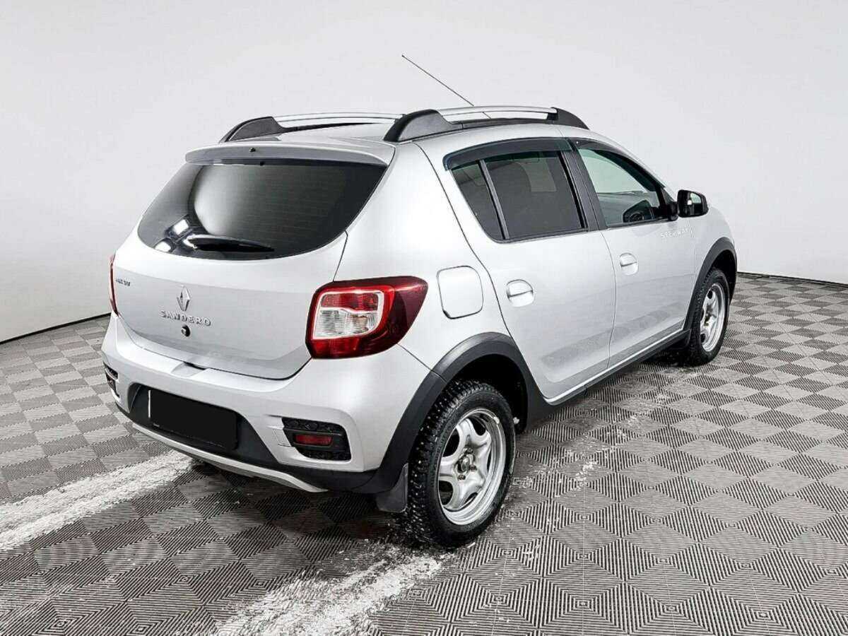 Renault Sandero б/у, 2018, Механическая. Фото: #4