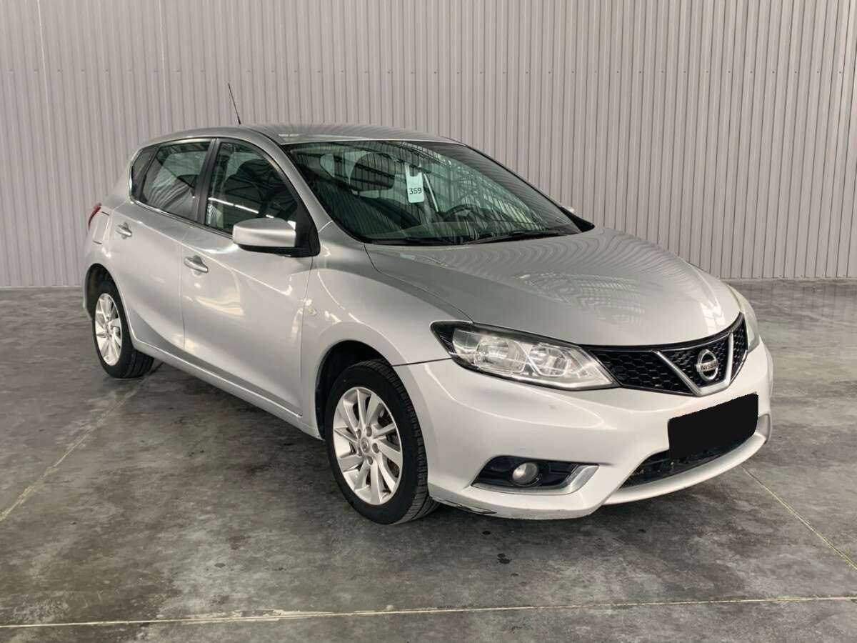 Nissan Tiida б/у, 2015, Вариатор. Фото: #2