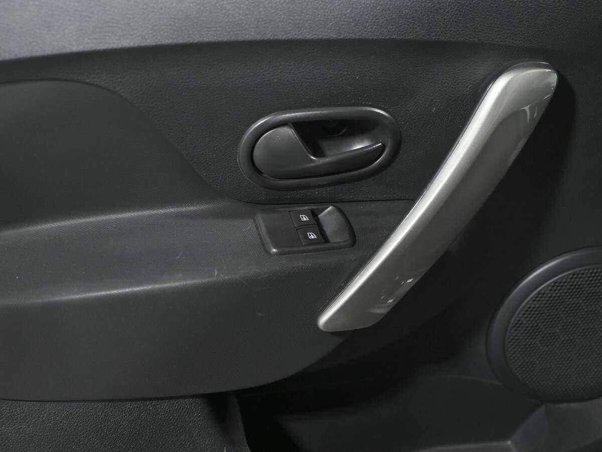 Renault Sandero б/у, 2020, Механическая. Фото: #10