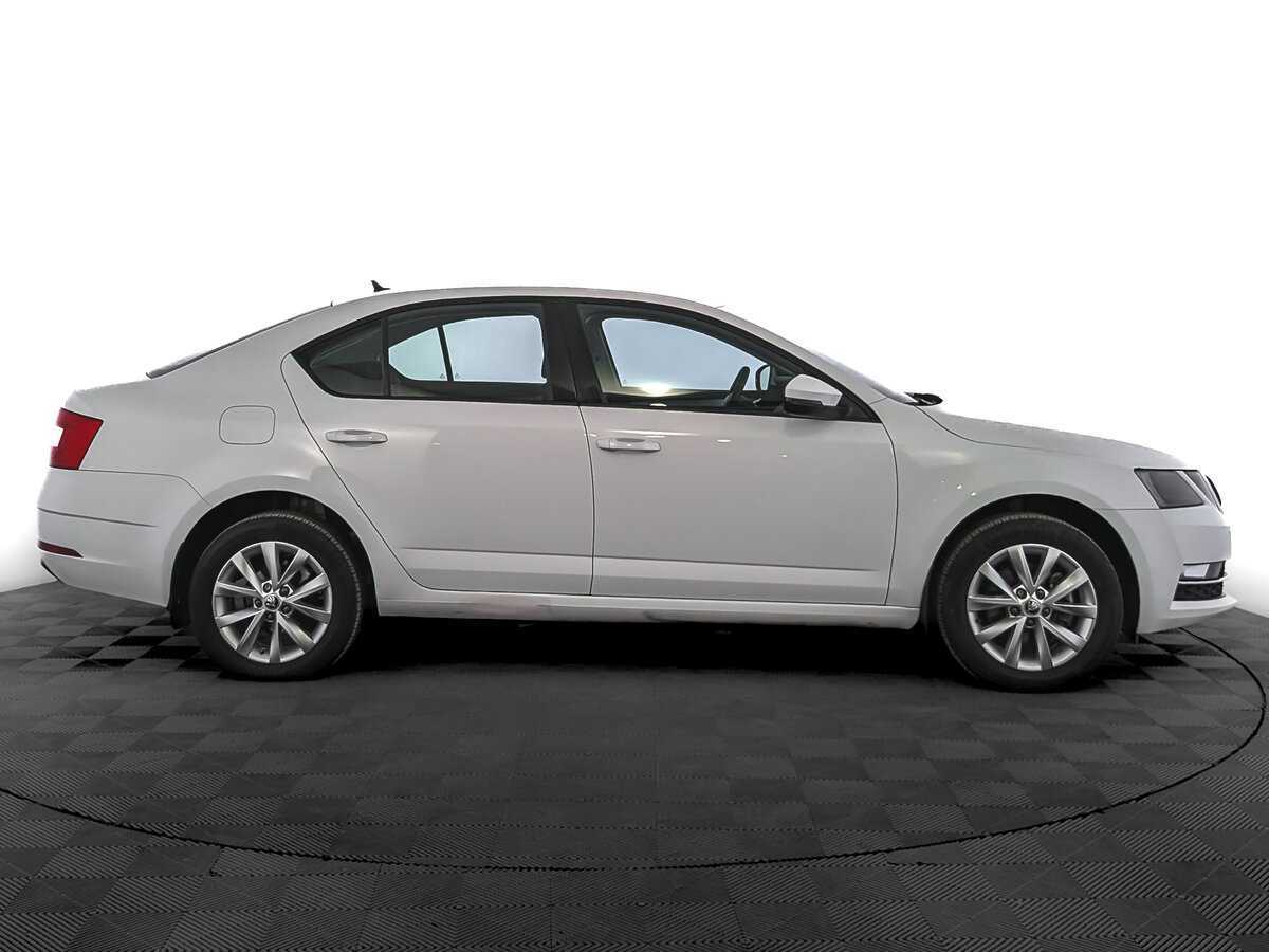 Skoda Octavia б/у, 2019, Автоматическая. Фото: #3