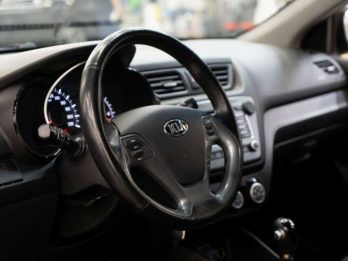 Kia Rio б/у, 2015, Автоматическая. Фото: #4