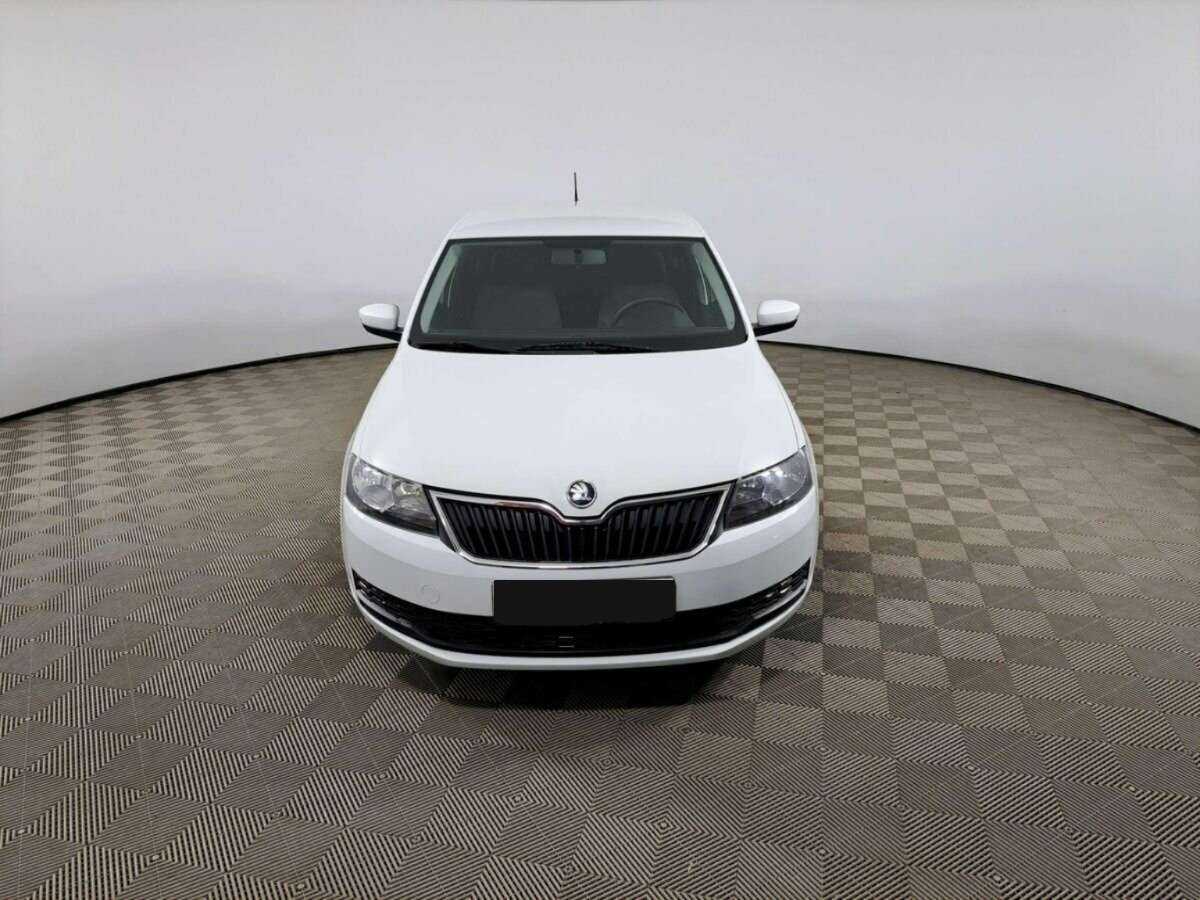 Skoda Rapid б/у, 2018, Механическая. Фото: #1