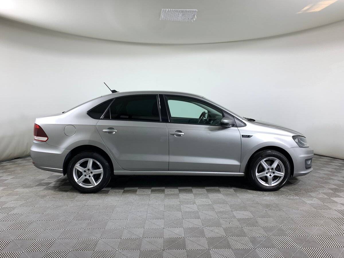 Volkswagen Polo б/у, 2019, Механическая. Фото: #3