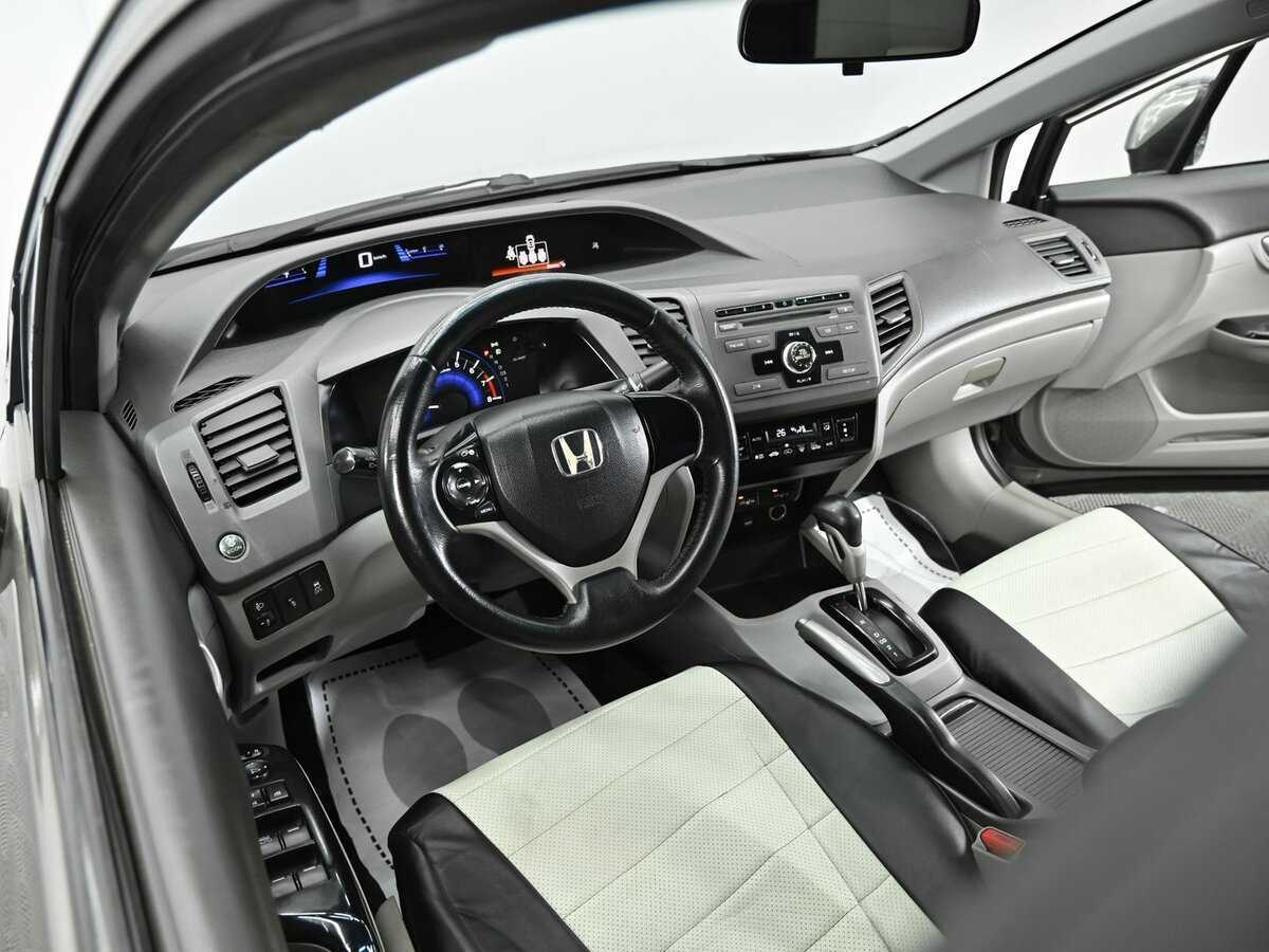 Honda Civic б/у, 2012, Автоматическая. Фото: #9