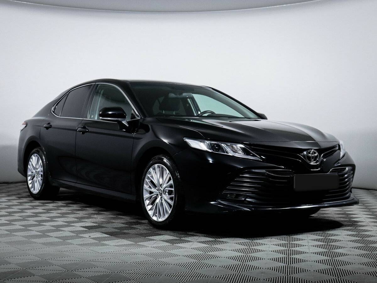 Toyota Camry б/у, 2019, Автоматическая. Фото: #2