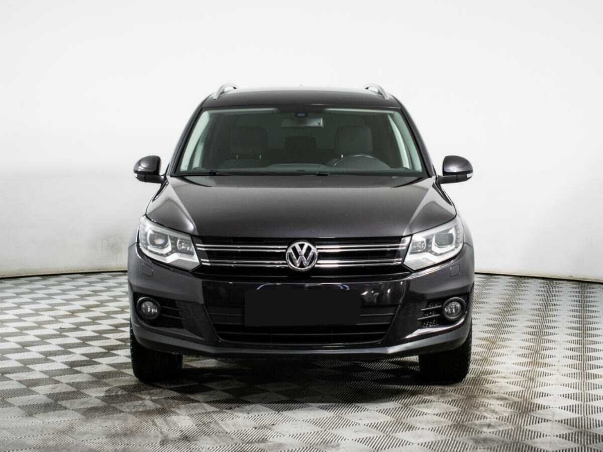 Volkswagen Tiguan б/у, 2016, Автоматическая. Фото: #1