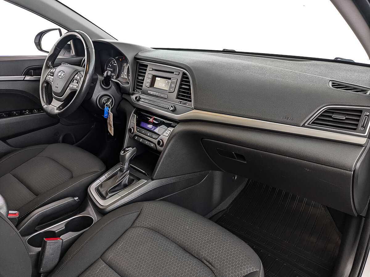 Hyundai Elantra б/у, 2018, Автоматическая. Фото: #12