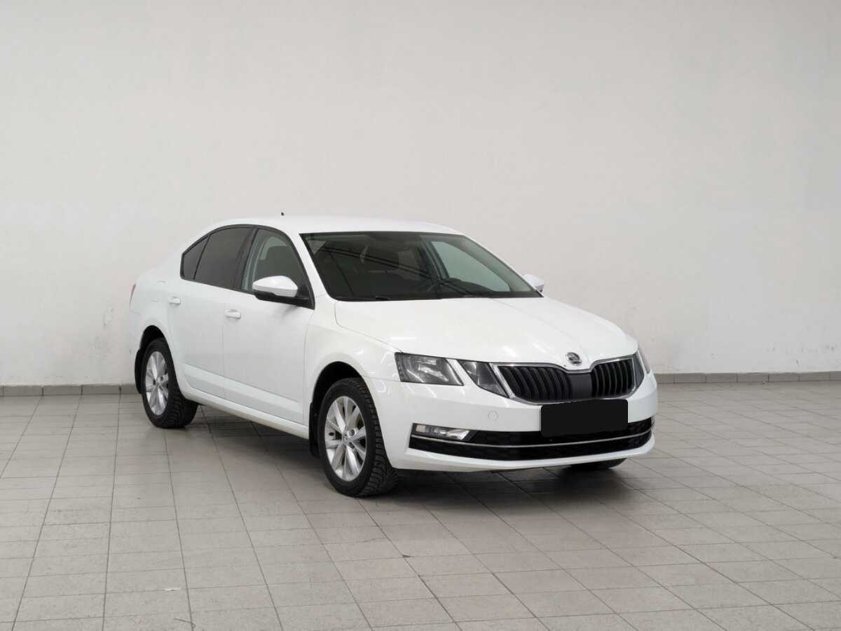 Skoda Octavia б/у, 2017, Автоматическая. Фото: #2