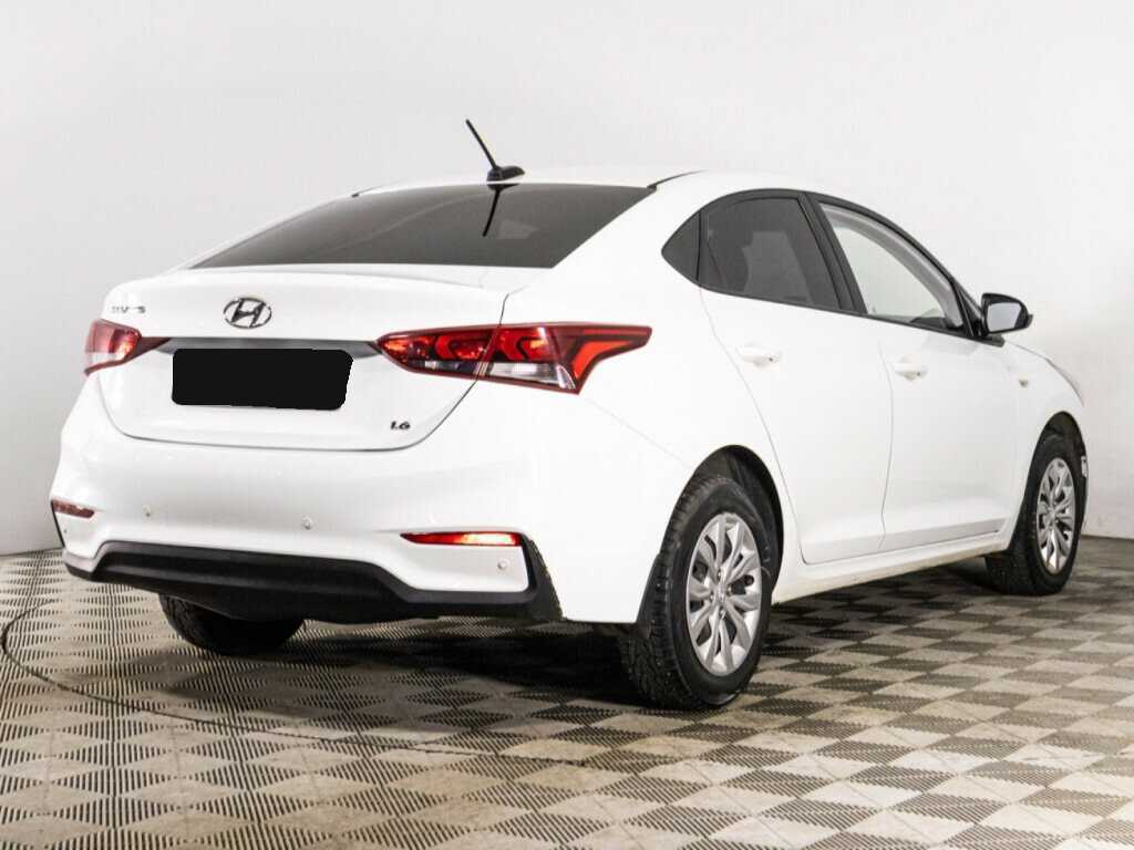 Hyundai Solaris б/у, 2017, Механическая. Фото: #4