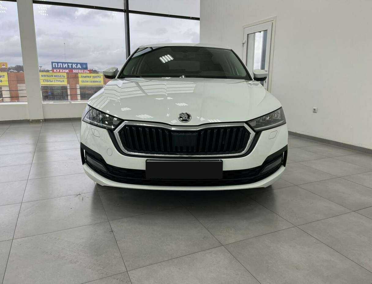 Skoda Octavia б/у, 2021, Автоматическая. Фото: #1