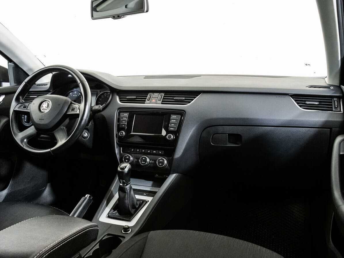 Skoda Octavia б/у, 2015, Механическая. Фото: #6