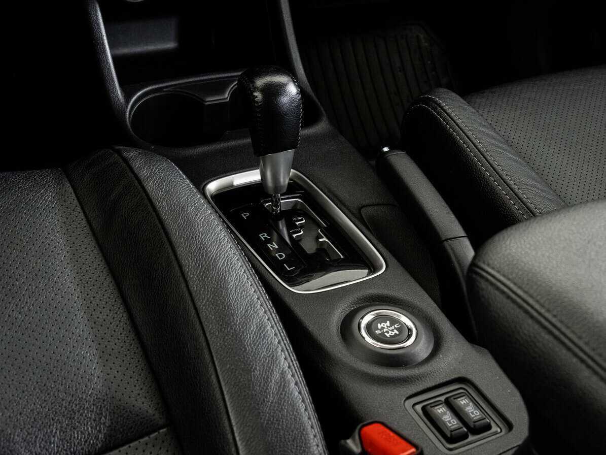 Mitsubishi Outlander б/у, 2016, Автоматическая. Фото: #13