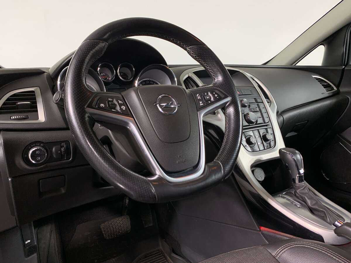 Opel Astra б/у, 2012, Автоматическая. Фото: #6