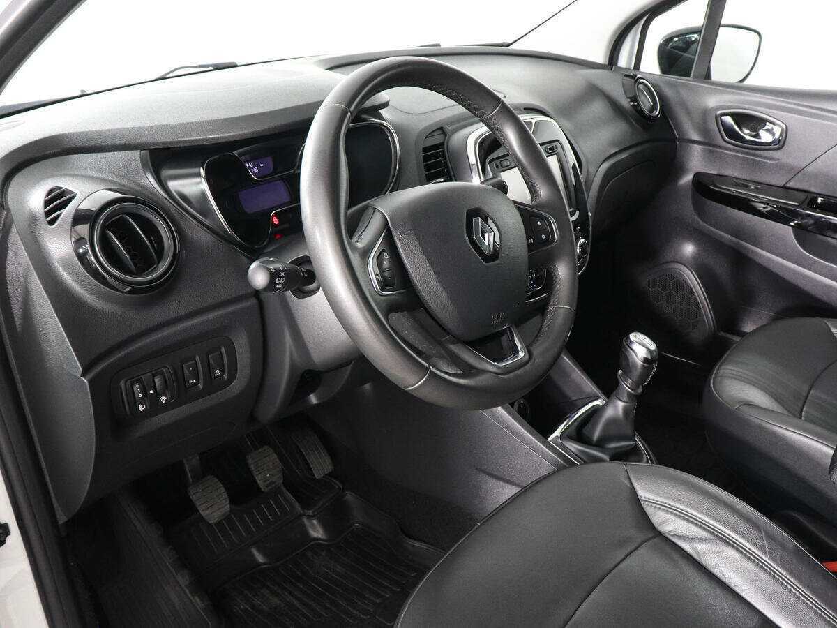 Renault Kaptur б/у, 2017, Механическая. Фото: #8