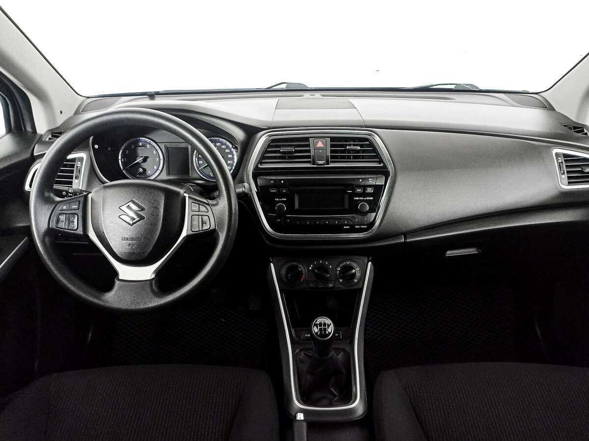 Suzuki SX4 б/у, 2016, Механическая. Фото: #11