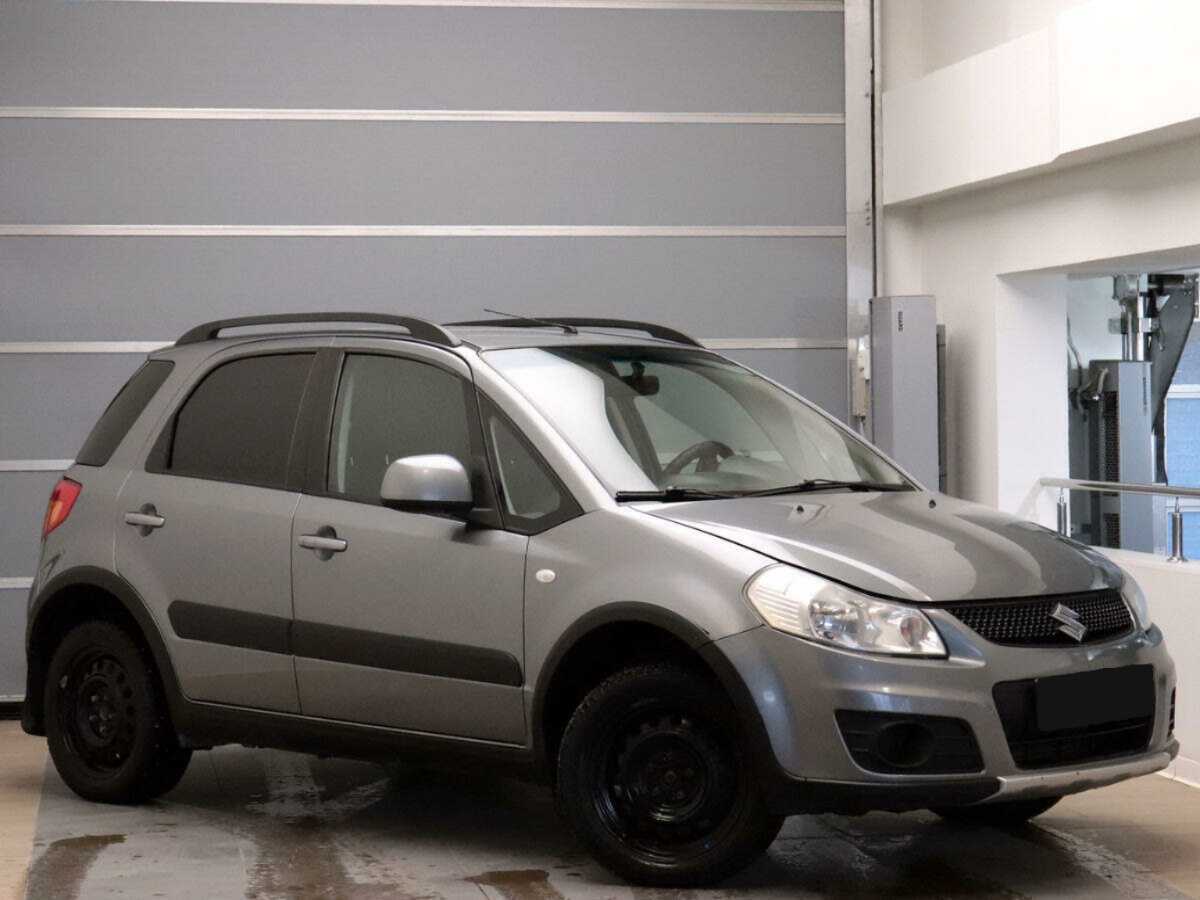 Suzuki SX4 б/у, 2012, Механическая. Фото: #2