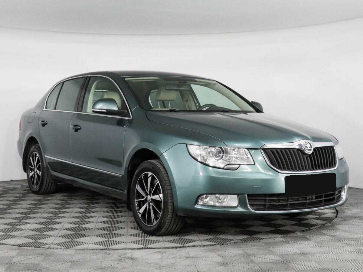 Skoda Superb б/у, 2012, Автоматическая. Фото: #2