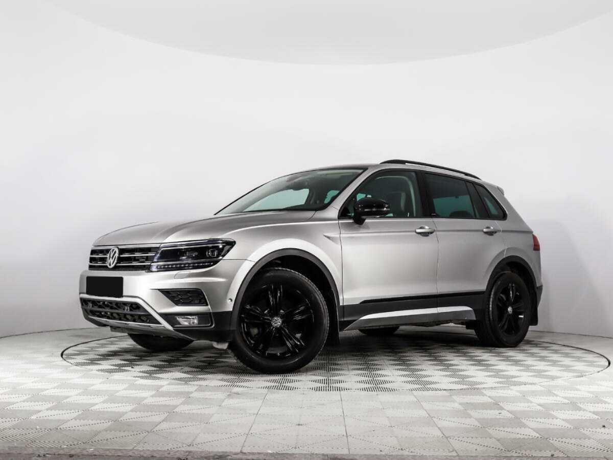 Volkswagen Tiguan б/у, 2019, Роботизированная. Посмотреть фото