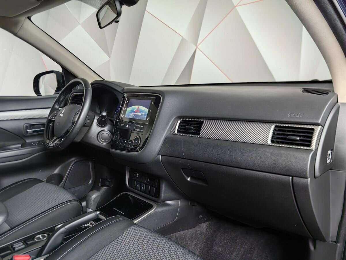 Mitsubishi Outlander б/у, 2018, Вариатор. Фото: #8