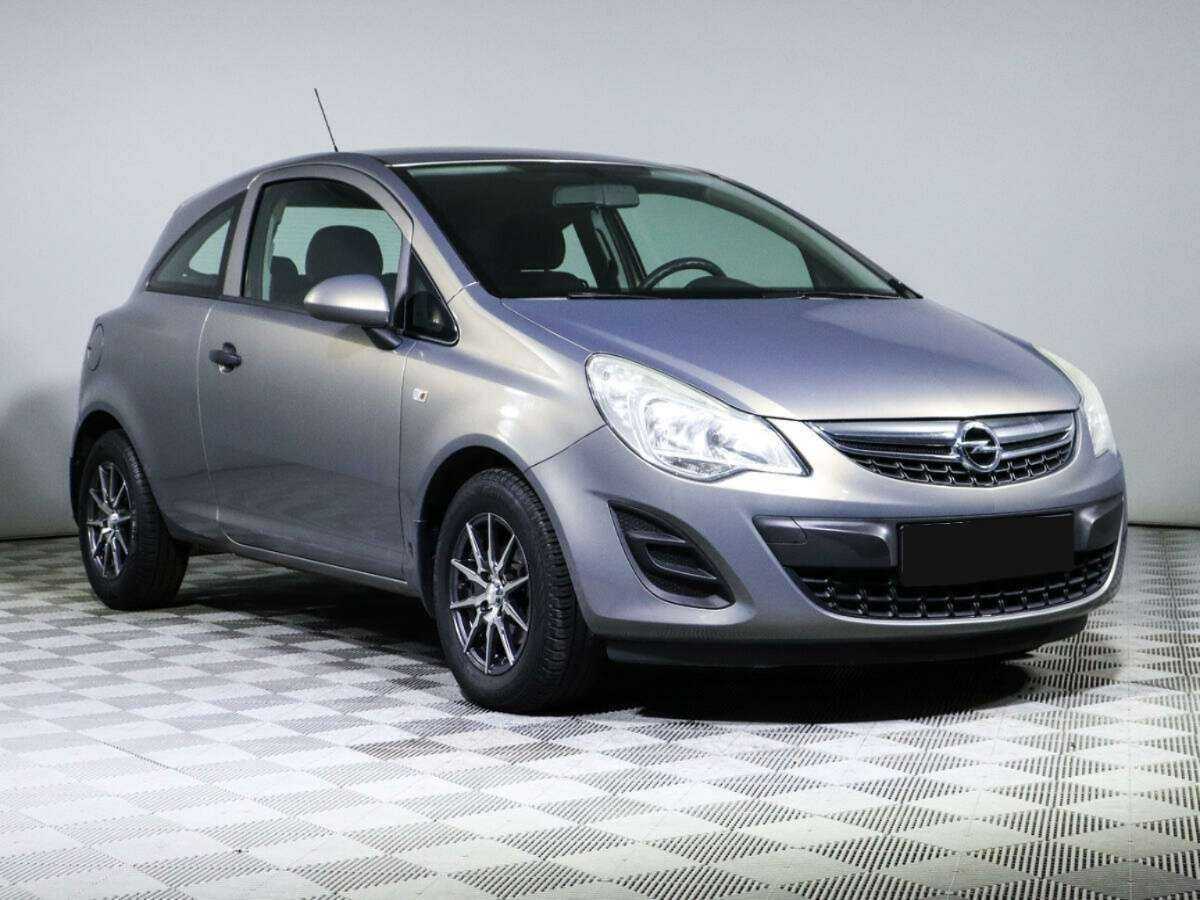 Opel Corsa б/у, 2012, Механическая. Фото: #2