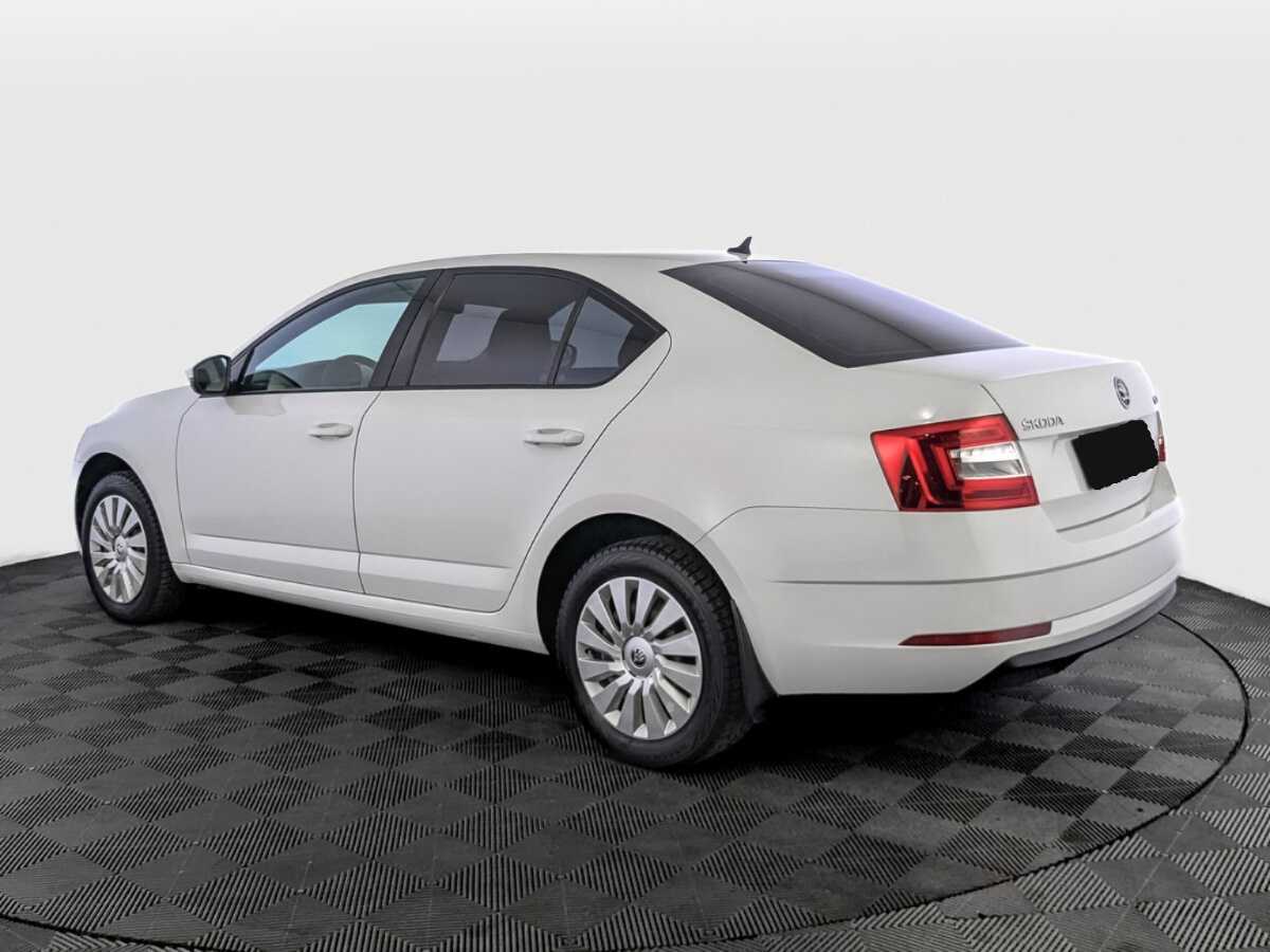Skoda Octavia б/у, 2019, Механическая. Фото: #6