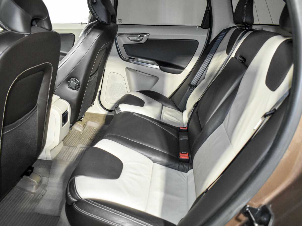 Volvo XC60 б/у, 2012, Автоматическая. Фото: #11