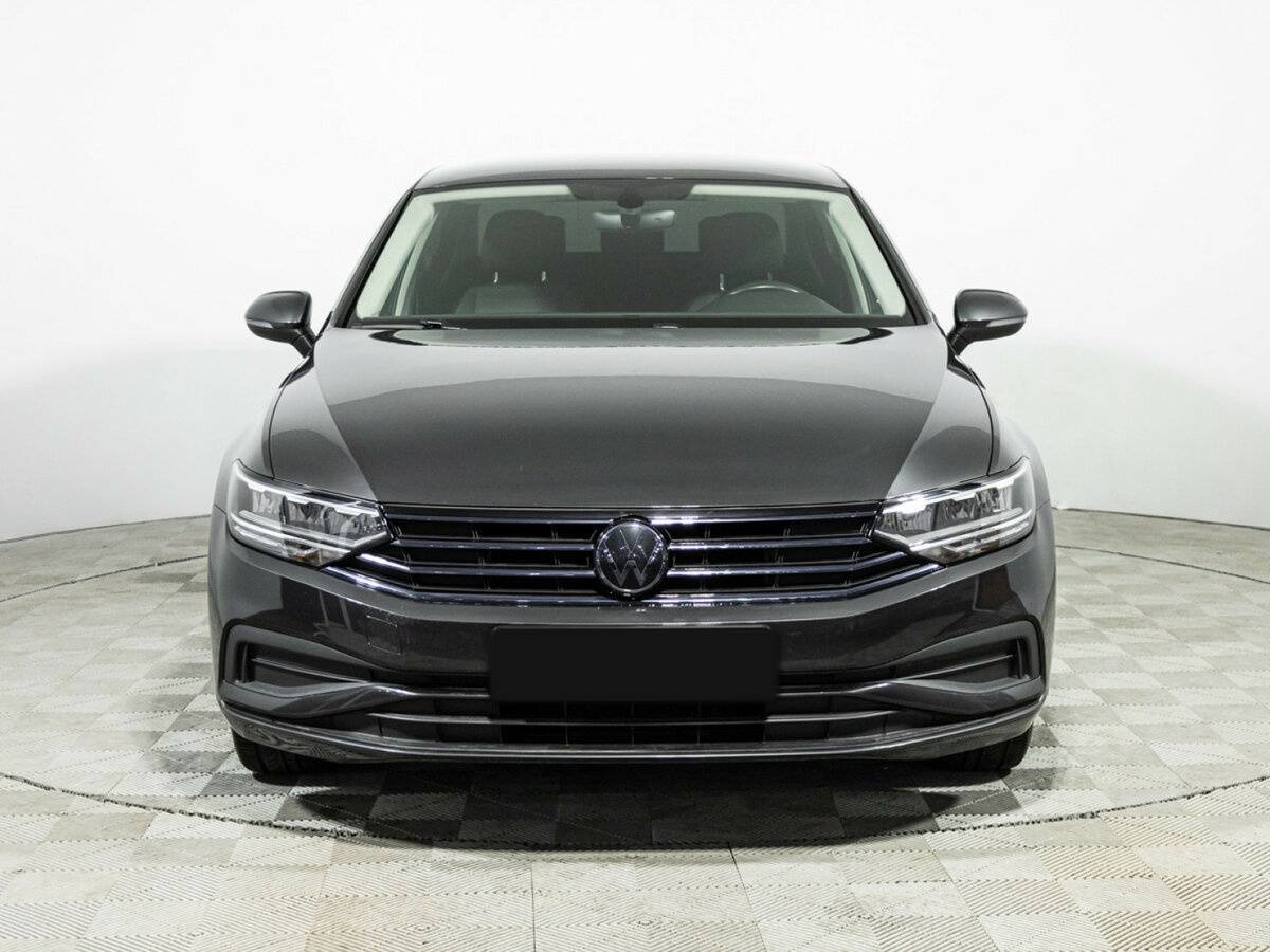 Volkswagen Passat б/у, 2021, Роботизированная. Фото: #1