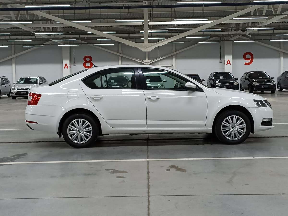 Skoda Octavia б/у, 2018, Автоматическая. Фото: #3