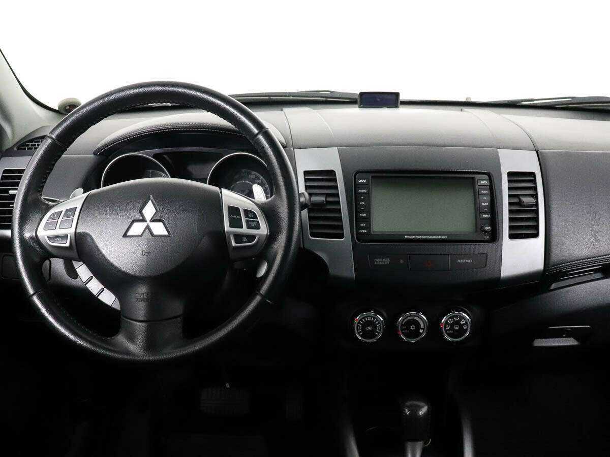 Mitsubishi Outlander б/у, 2012, Автоматическая. Фото: #9