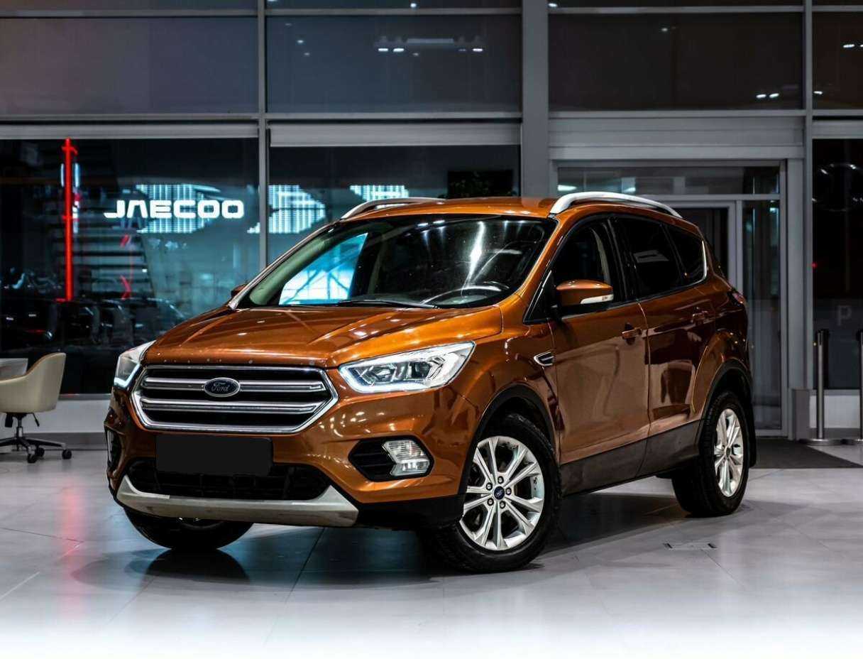Ford Kuga б/у, 2017, Автоматическая. Фото: #0