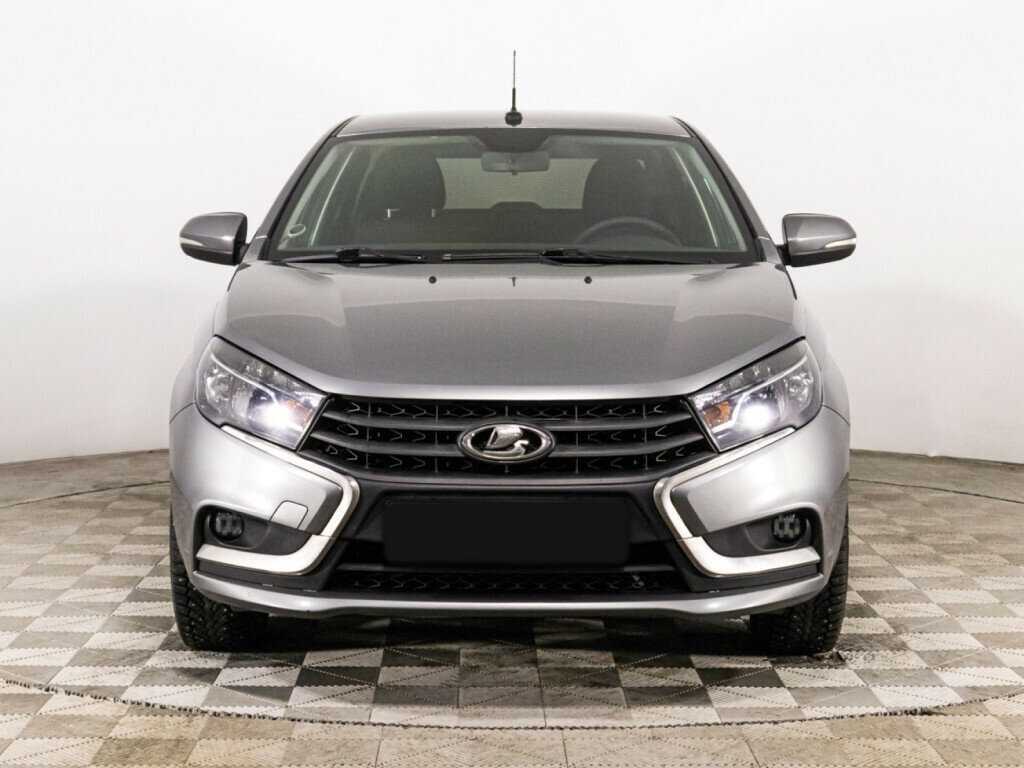 Lada (ВАЗ) Vesta б/у, 2017, Механическая. Фото: #1