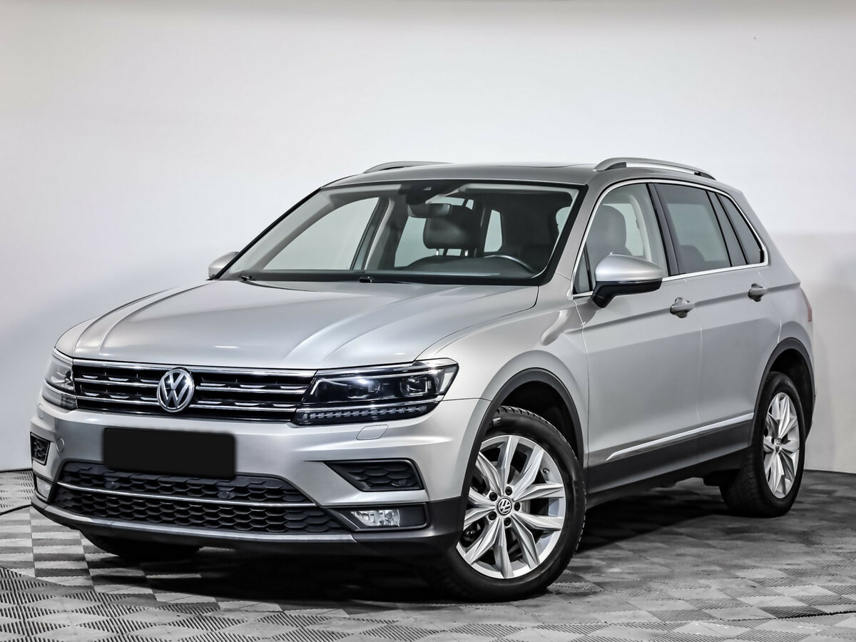 Volkswagen Tiguan б/у, 2019, Роботизированная. Посмотреть фото