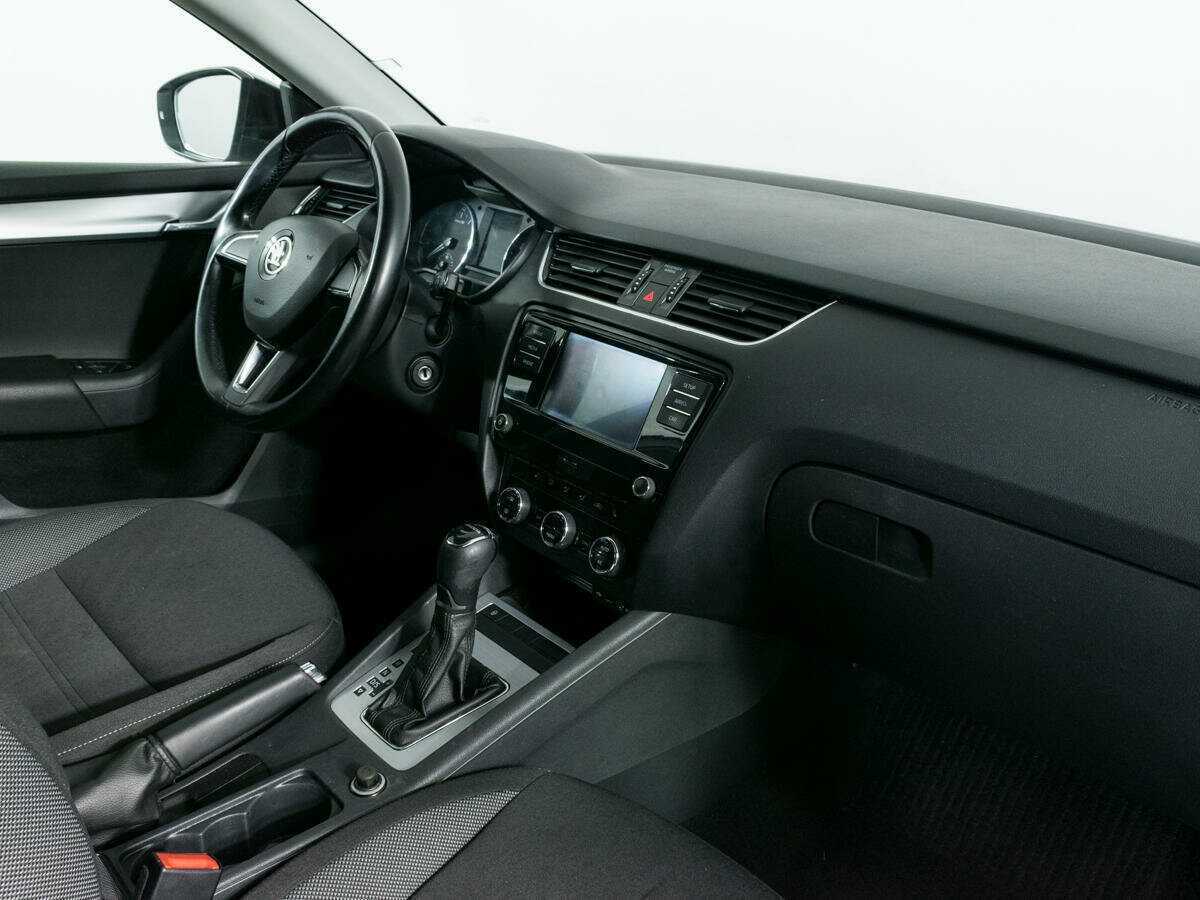Skoda Octavia б/у, 2017, Автоматическая. Фото: #6