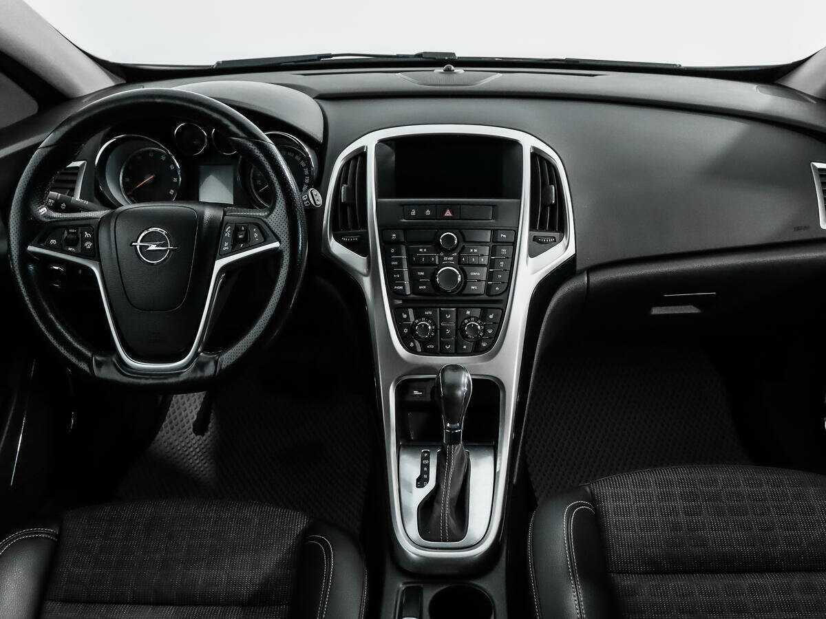 Opel Astra б/у, 2014, Автоматическая. Фото: #11