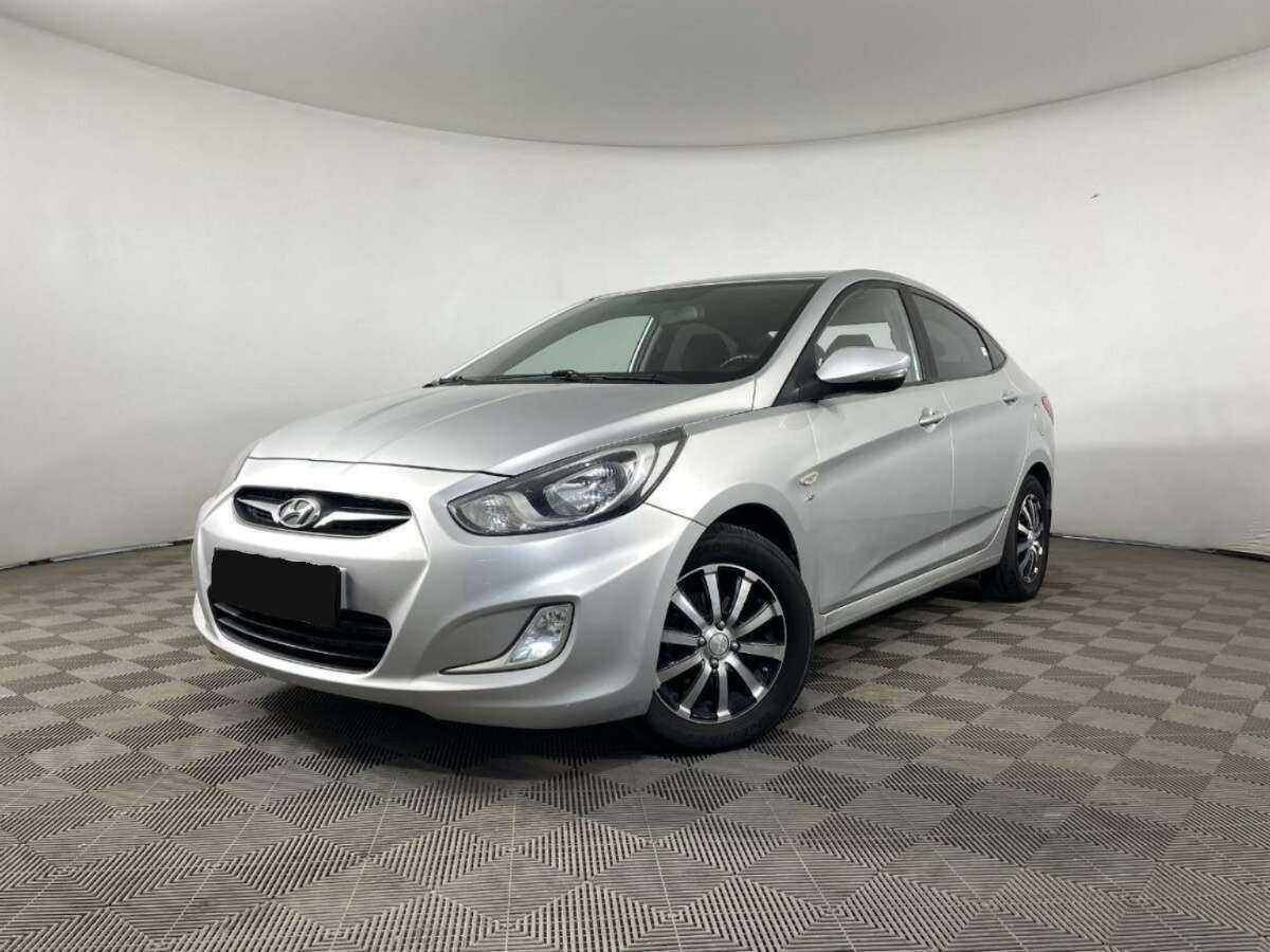 Hyundai Solaris б/у, 2014, Механическая. Фото: #0