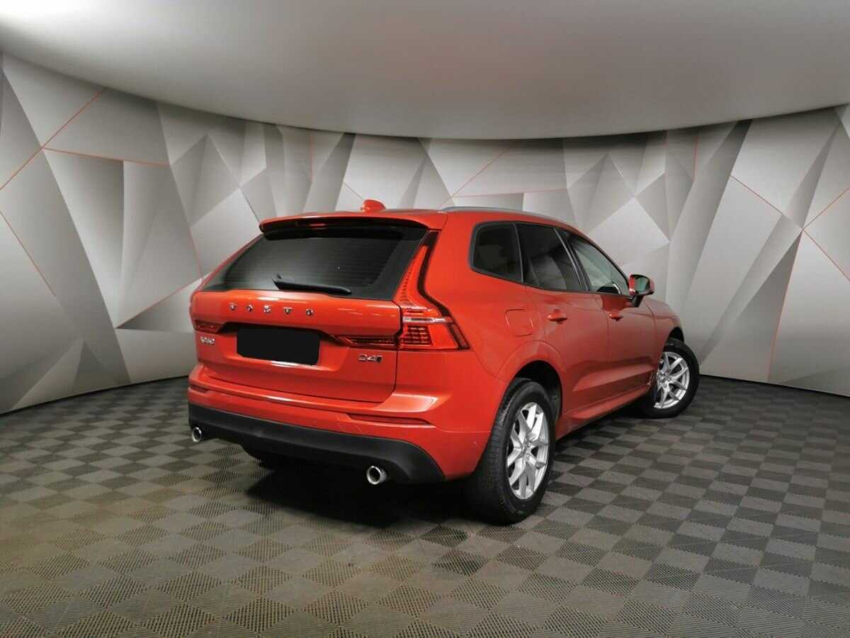 Volvo XC60 б/у, 2018, Автоматическая. Фото: #1