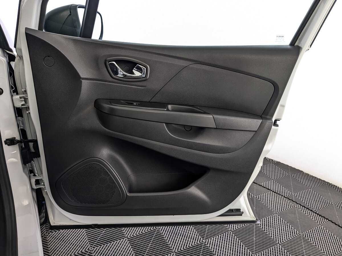 Renault Kaptur б/у, 2018, Вариатор. Фото: #20