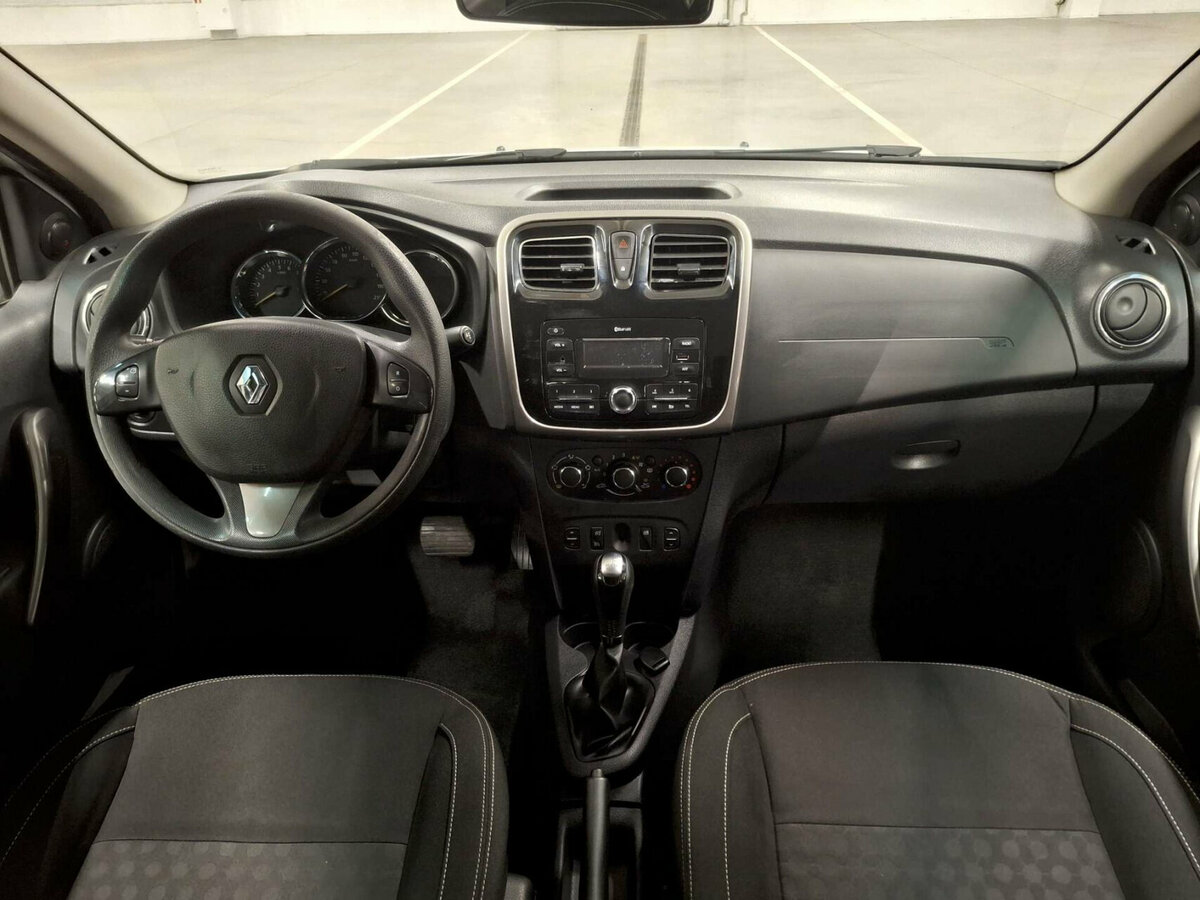 Renault Logan б/у, 2017, Автоматическая. Фото: #13