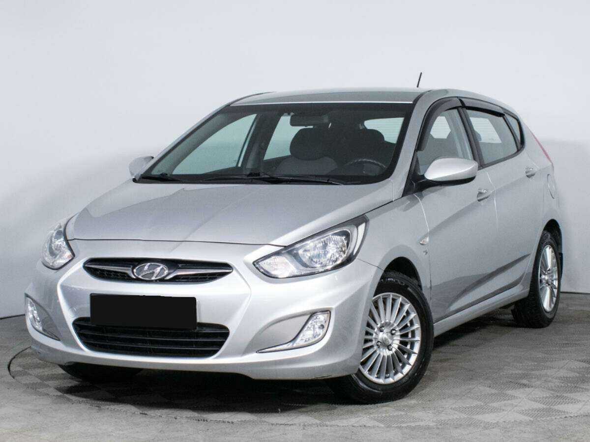 Hyundai Solaris б/у, 2012, Механическая. Посмотреть фото