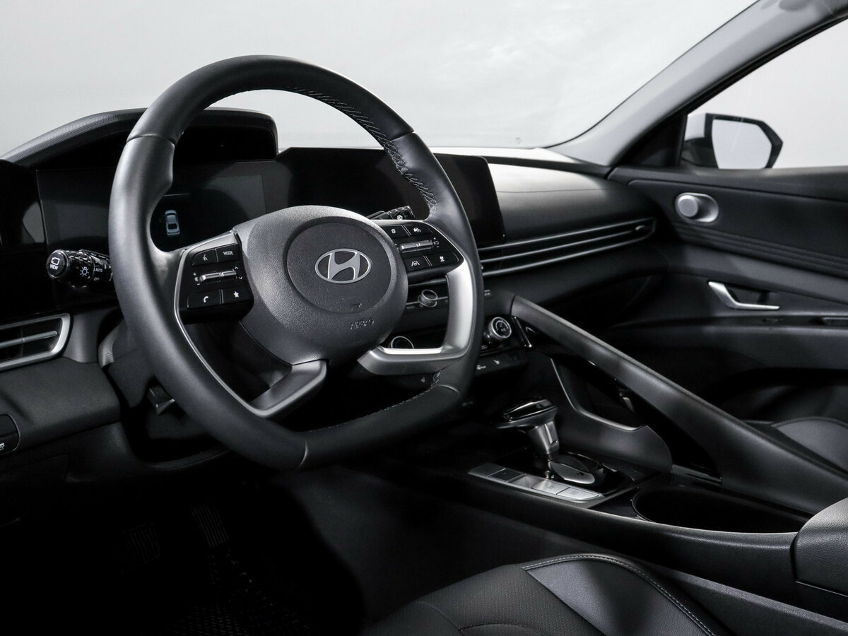 Hyundai Elantra б/у, 2023, Вариатор. Фото: #12