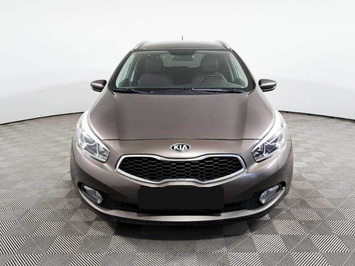 Kia Ceed б/у, 2015, Механическая. Фото: #1