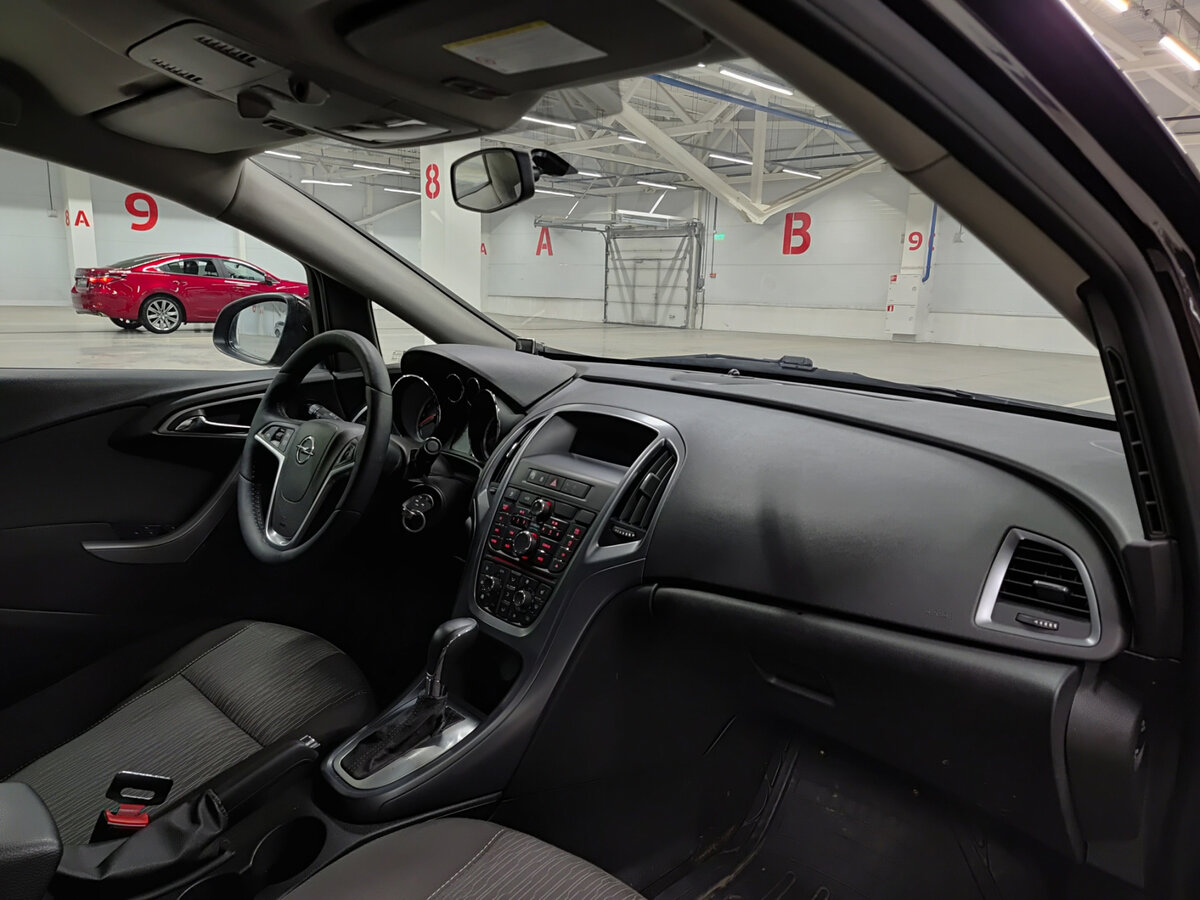 Opel Astra б/у, 2014, Автоматическая. Фото: #10