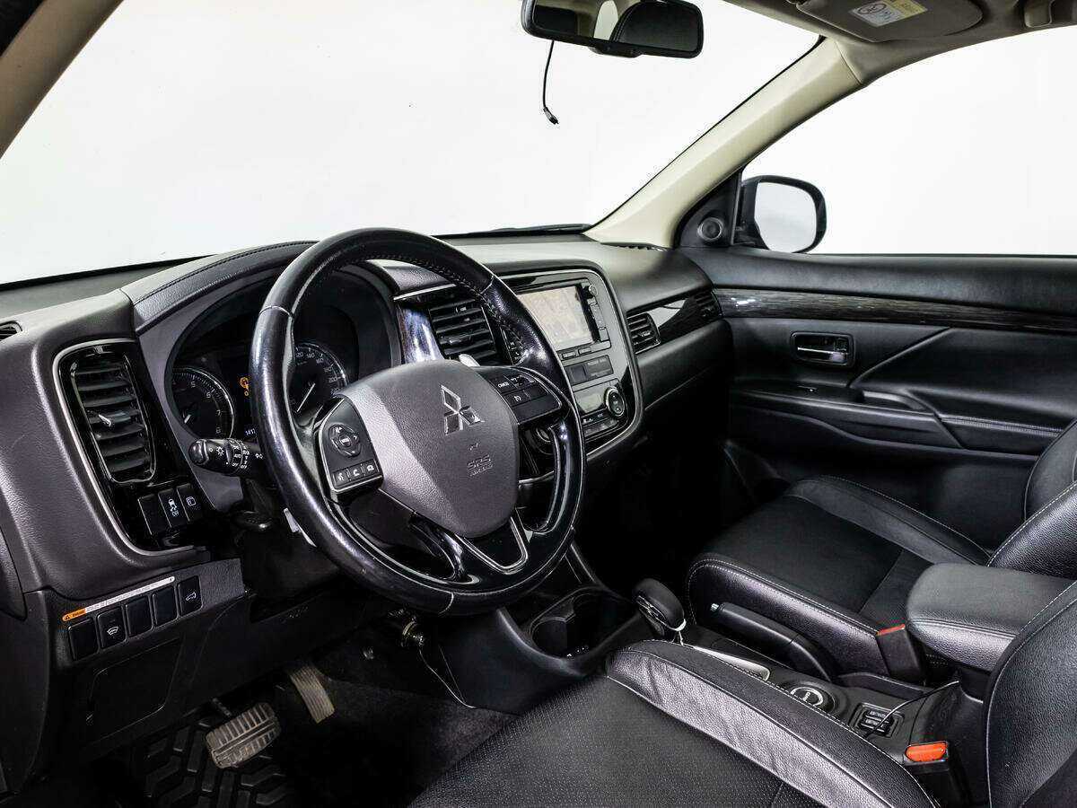 Mitsubishi Outlander б/у, 2016, Вариатор. Фото: #10