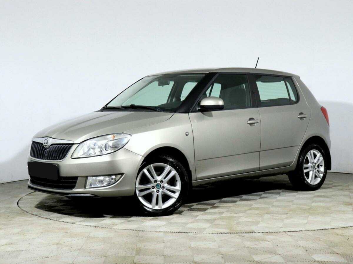 Skoda Fabia б/у, 2014, Автоматическая. Фото: #0