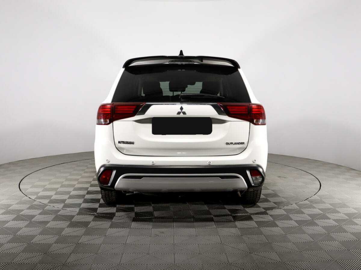 Mitsubishi Outlander б/у, 2019, Автоматическая. Фото: #6