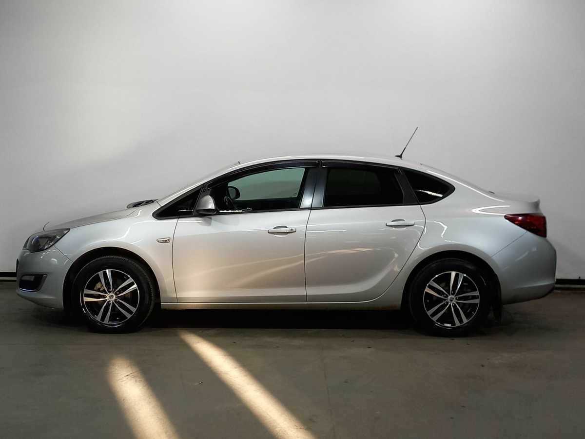 Opel Astra б/у, 2012, Механическая. Фото: #7