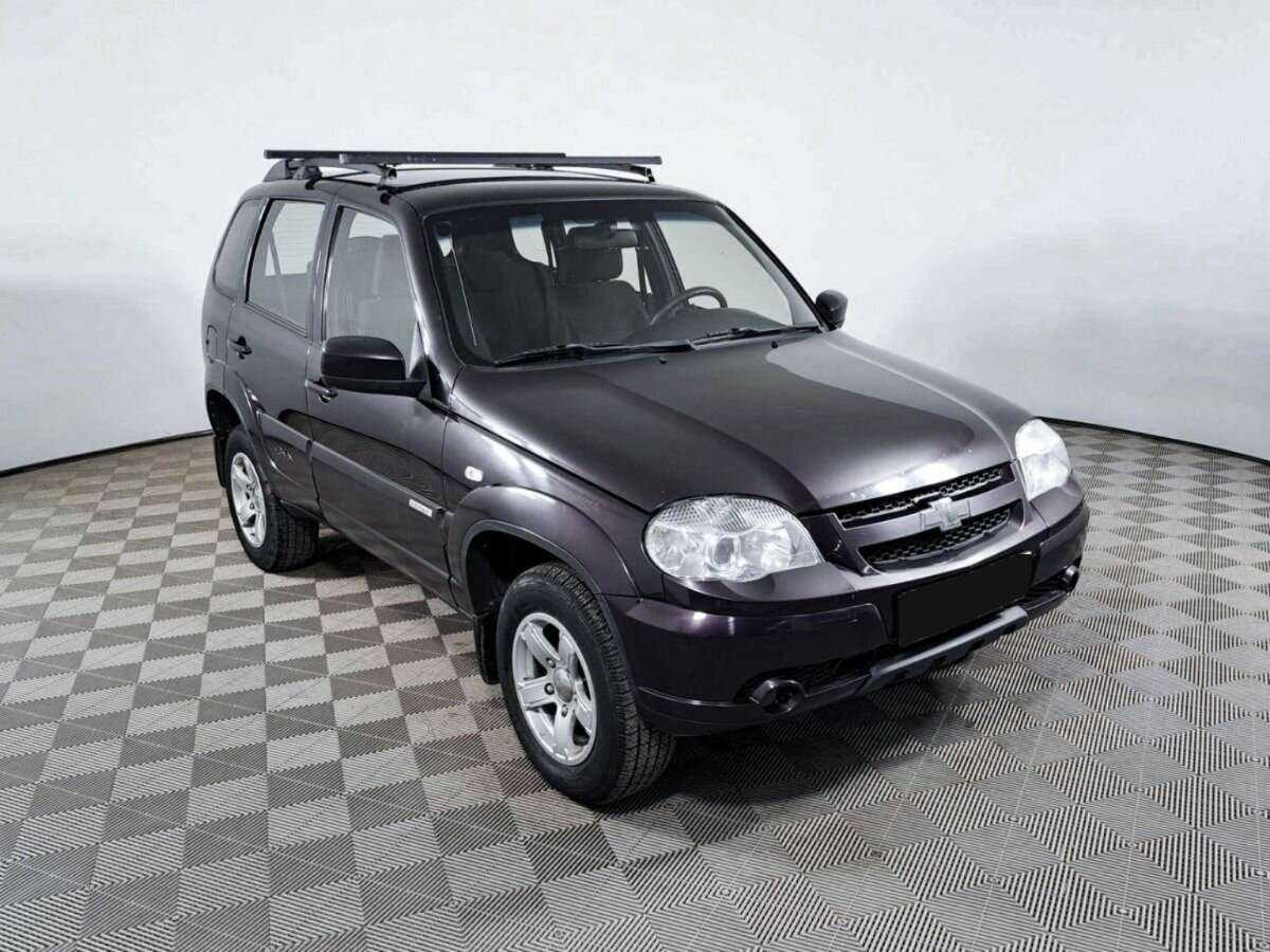 Chevrolet Niva б/у, 2016, Механическая. Фото: #2