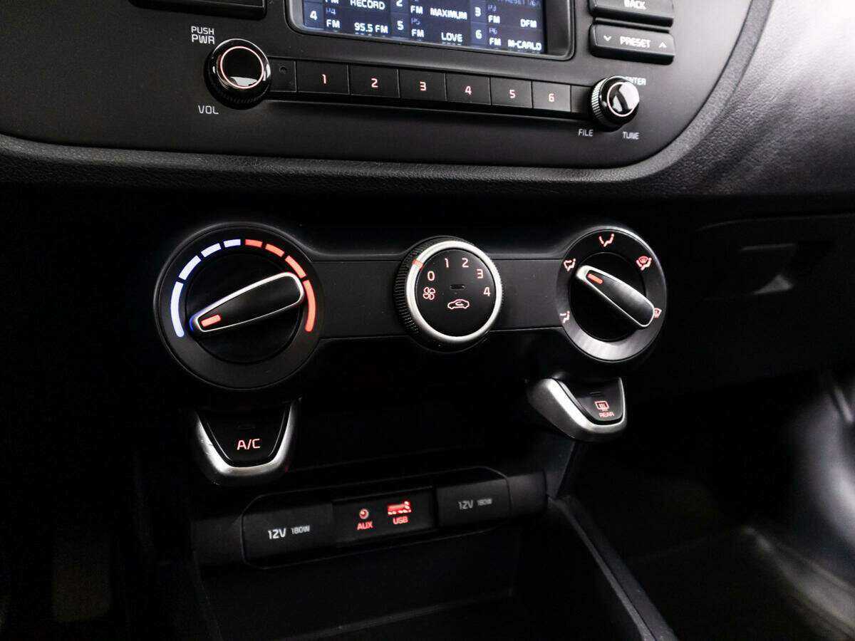 Kia Rio б/у, 2017, Механическая. Фото: #15